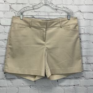 The Limited Shorts Women's Size14 Khaki Flat Front Stretch Beach Vacation Casual